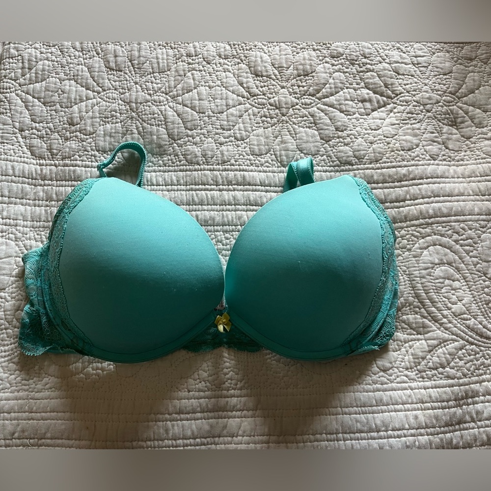 Victoria’s Secret dream angels push-up bra
